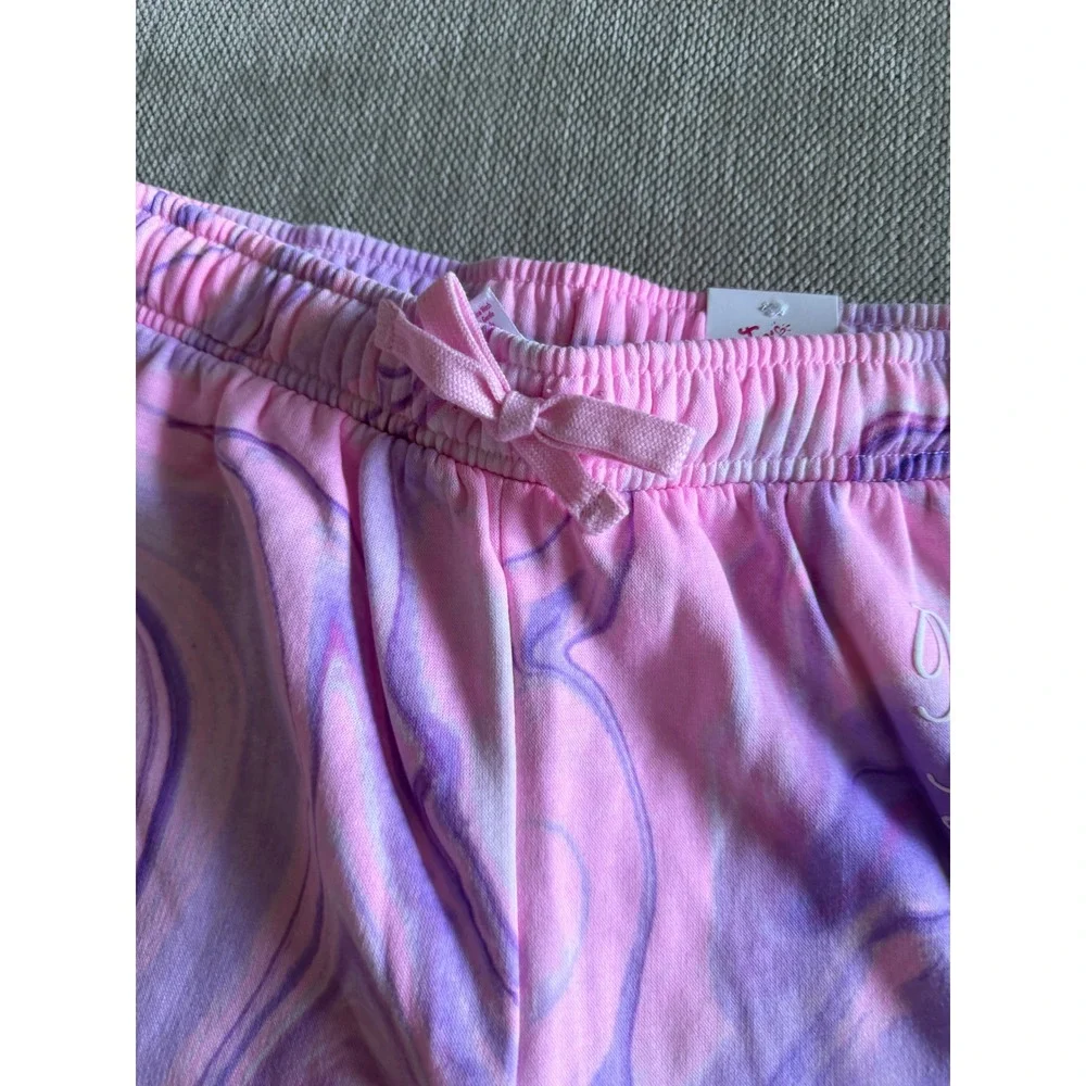 Girl sweatsuit large